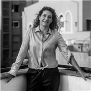 Soy Elodie, arquitecta de profesión con especialización en infografía, renders, imágenes 3d y digitales de todo tipo